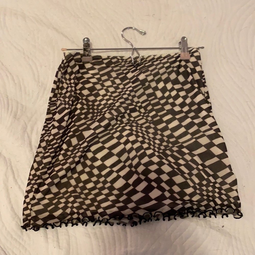 URBAN OUTFITTERS MESH MINI SKIRT
